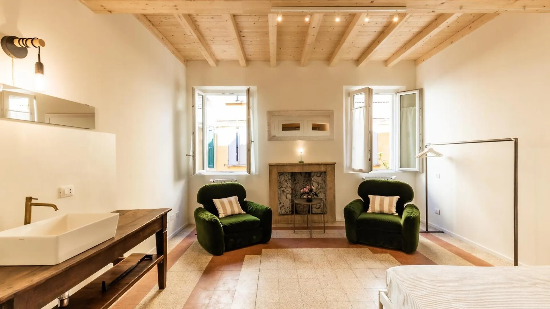 Apartment Blasmatorti Suite Reggio Emilia